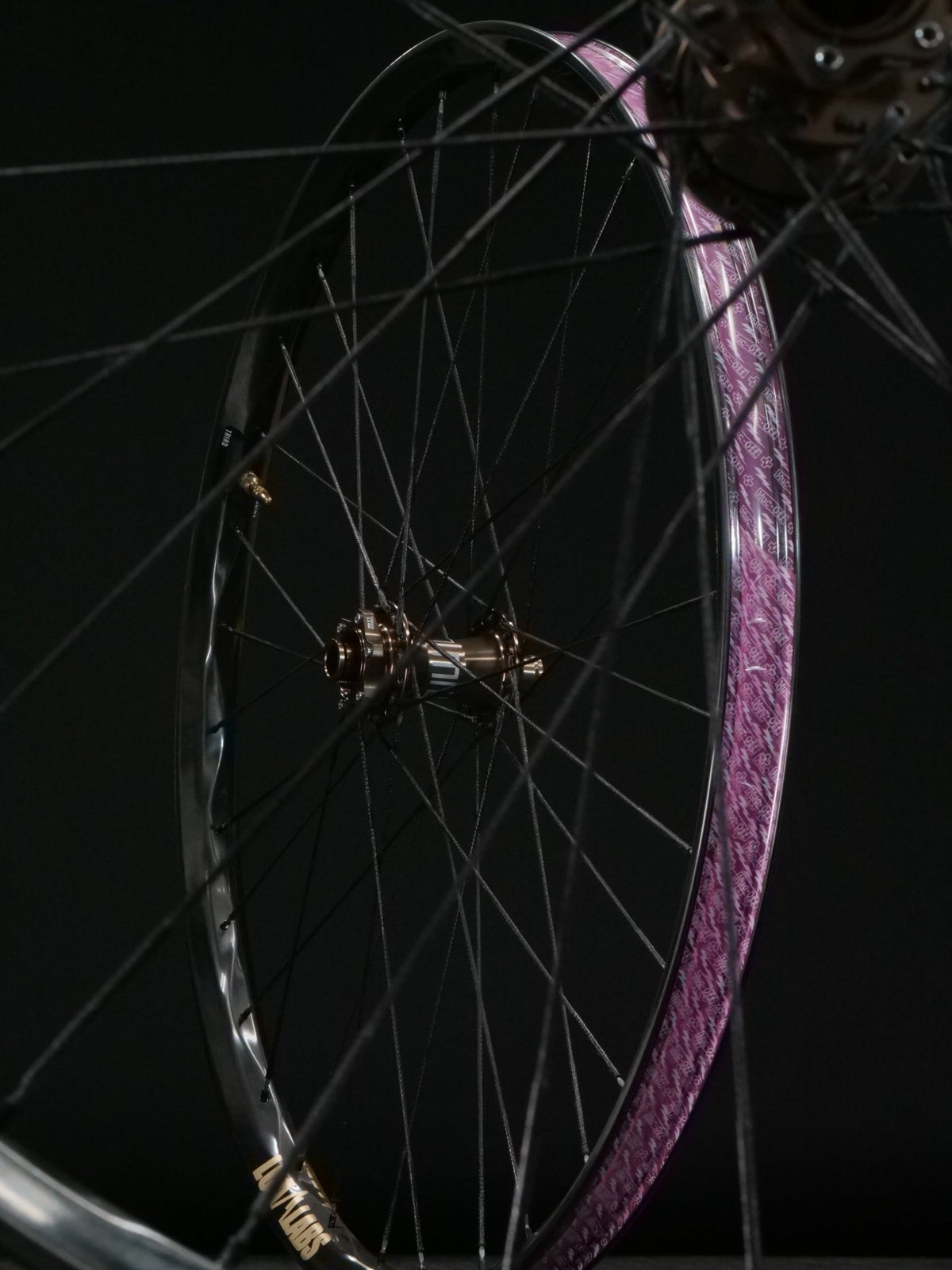 The LoamLabs Method: A Master Builder's Guide to Crafting the Perfect Berd Wheelset - LoamLabs